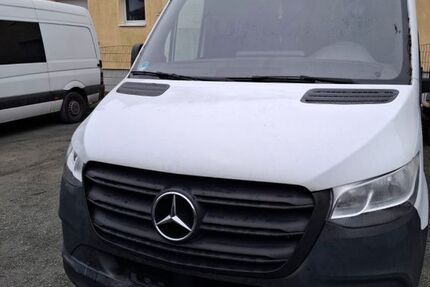 Mercedes-Benz Sprinter 318.000 km 11.999 &euro; Frankfurt am main 60488
