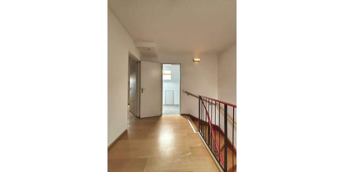 Reihenmittelhaus Mannheim Lindenhof - 7 Zimmer, 203 m&sup2;, 870.000&euro; | Angebot:25037798