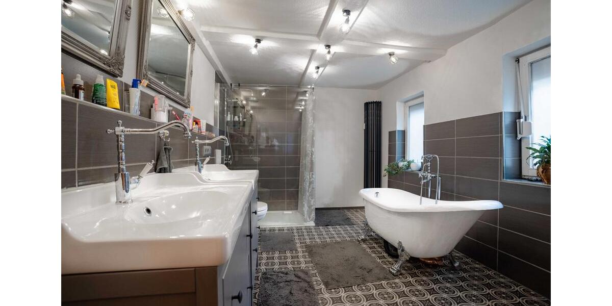 Einfamilienhaus Waldkappel - 4 Zimmer, 130 m&sup2;, 990&euro; | Angebot:26215930