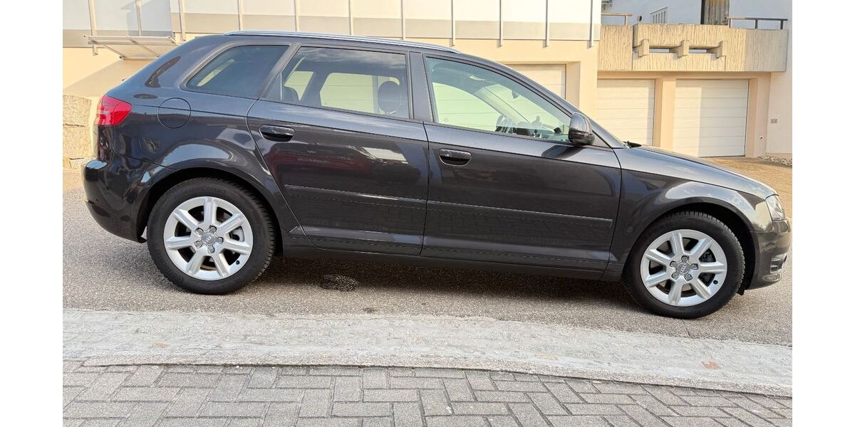 Audi A3 62.000 km 9.200 &euro; Lahr 77933