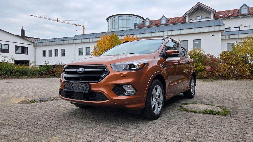 Ford Kuga 59.300 km 18.900 &euro; Burgkirchen 84508