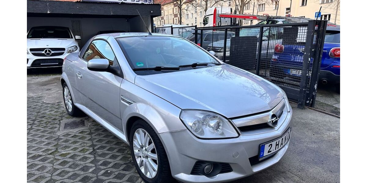 Opel Tigra 105.000 km 2.890 &euro; Berlin 13403