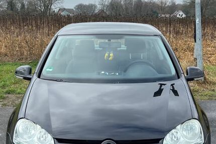 VW Golf 210.000 km 2.399 &euro; Datteln 45711