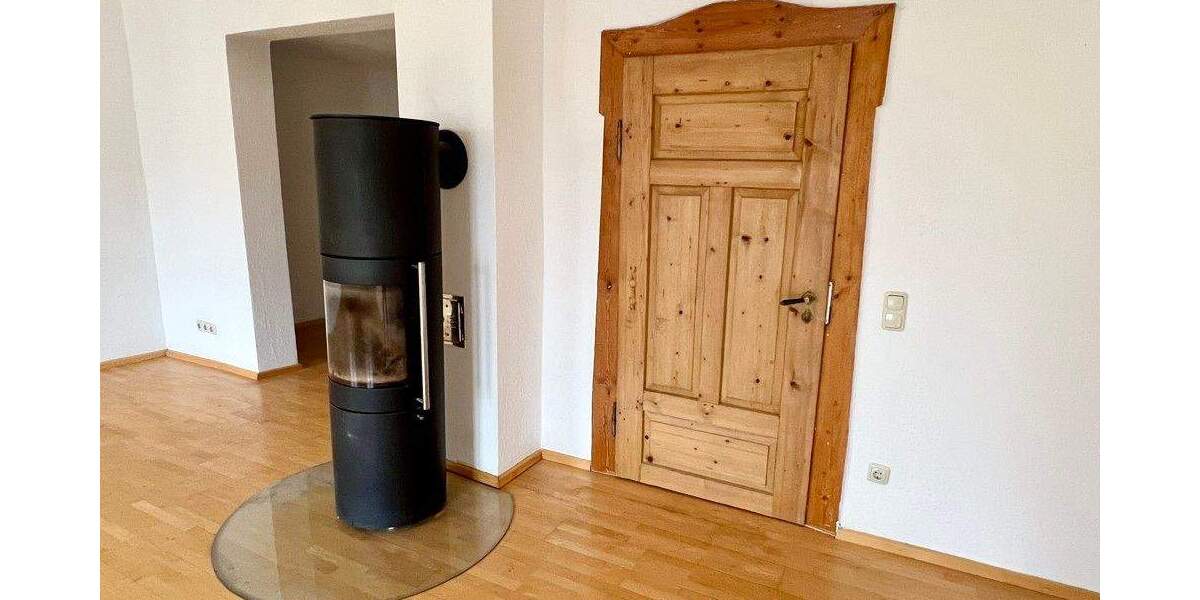 Reihenmittelhaus Neustadt an der Waldnaab Neustadt - 7 Zimmer, 238 m&sup2;, 269.000&euro; | Angebot:25779826