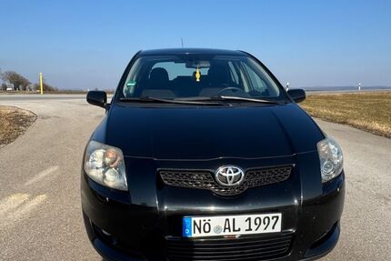 Toyota Auris 220.000 km 3.200 &euro; Nördlingen 86720