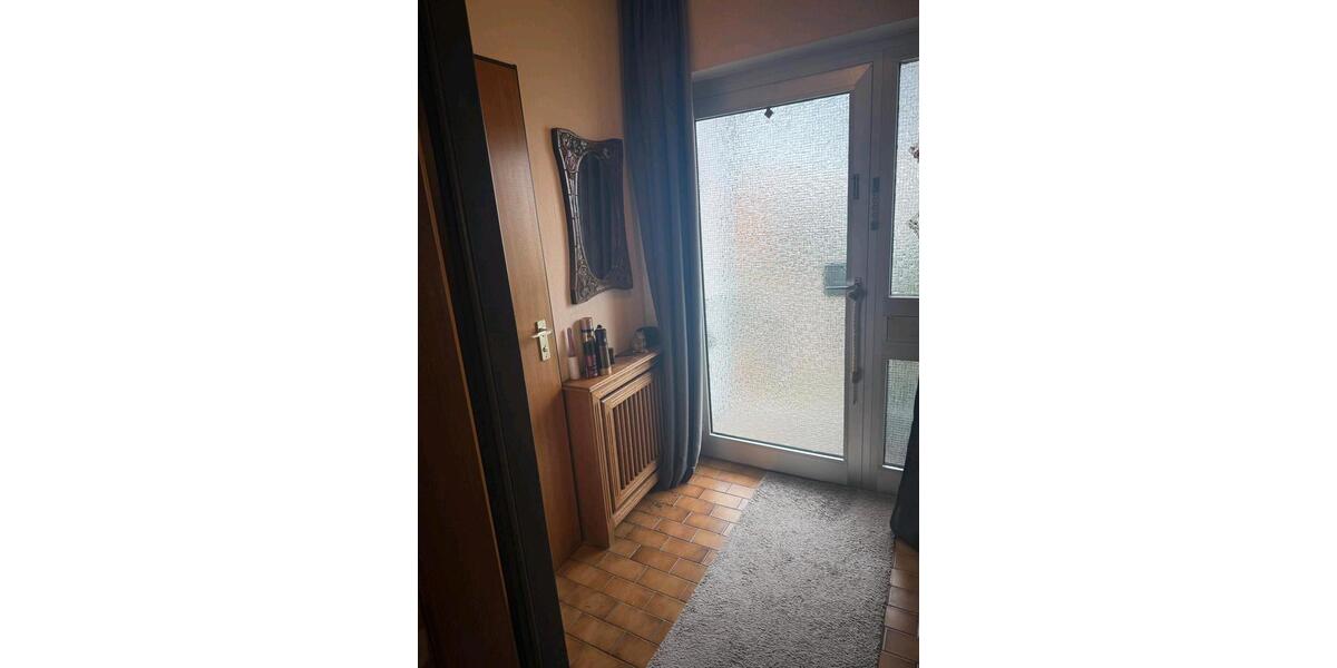 Reihenhaus Bornheim - 8 Zimmer, 137 m&sup2;, 440.000&euro; | Angebot:25422676