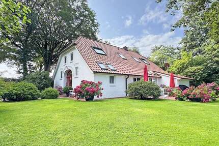 Haus Bad Zwischenahn - 7 Zimmer, 220 m&sup2;, 739.000&euro; | Angebot:25496135