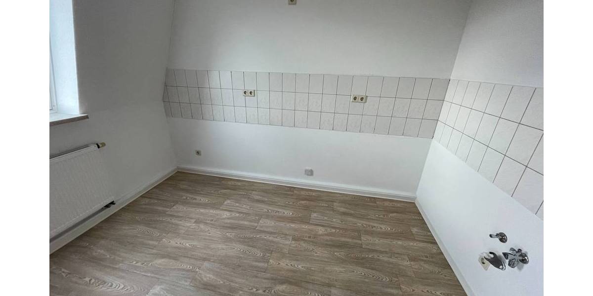 Zimmer Merseburg - 3 Zimmer, 61 m&sup2;, 340&euro; | Angebot:25663962
