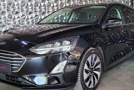 Ford Focus 66.900 km 17.999 € Dresden 01139