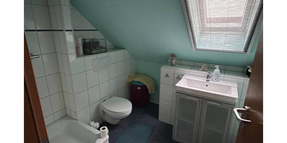 Etagenwohnung Brühl - 5 Zimmer, 140 m&sup2;, 1.450&euro; | Angebot:26857705