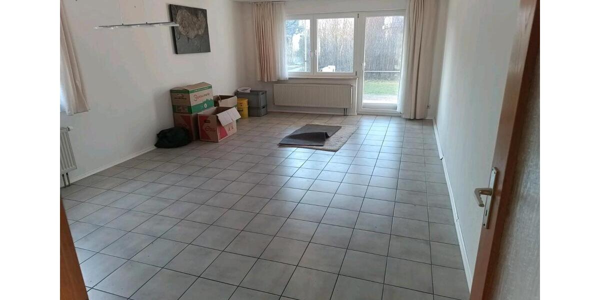 Erdgeschoßwohnung Nagold - 3.5 Zimmer, 90 m&sup2;, 1.580&euro; | Angebot:26186666