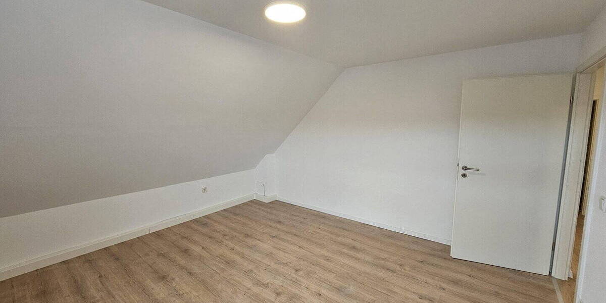 Etagenwohnung Schiffweiler - 3 Zimmer, 57 m&sup2;, 570&euro; | Angebot:26627744