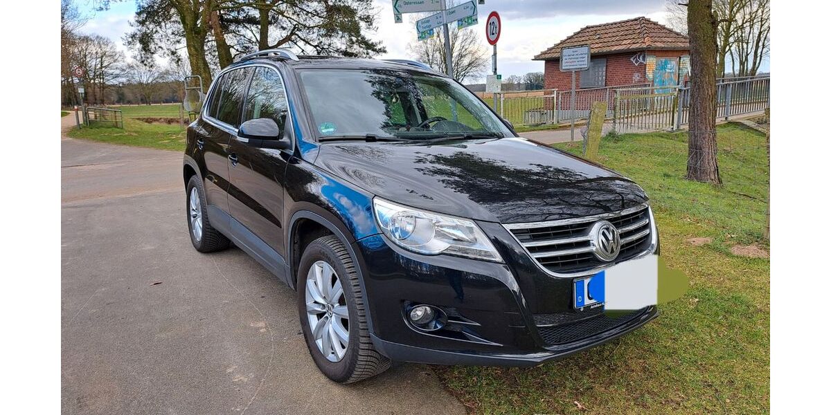 VW Tiguan 179.800 km 7.700 &euro; Essen/Oldenburg 49632