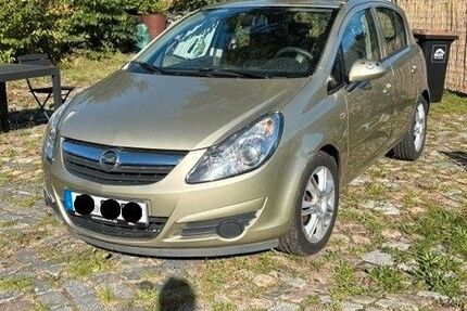 Opel Corsa 91.000 km 2.250 € Itzstedt 23845