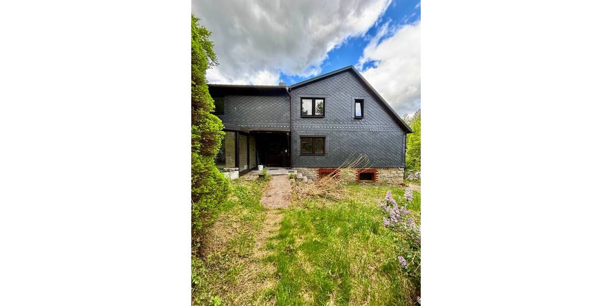 Preisreduzierung! Doppelhaushälfte mit großem Garten und Wintergarten in Schalkau! 6 zimmer