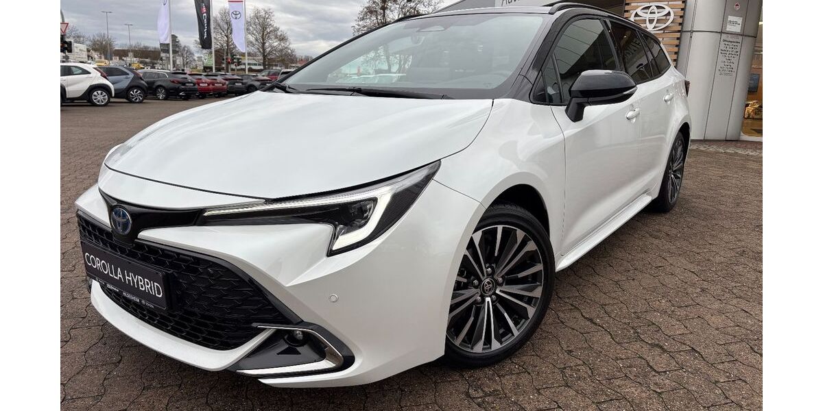 Toyota Corolla 6.900 km 30.990 &euro; Hildesheim 31137