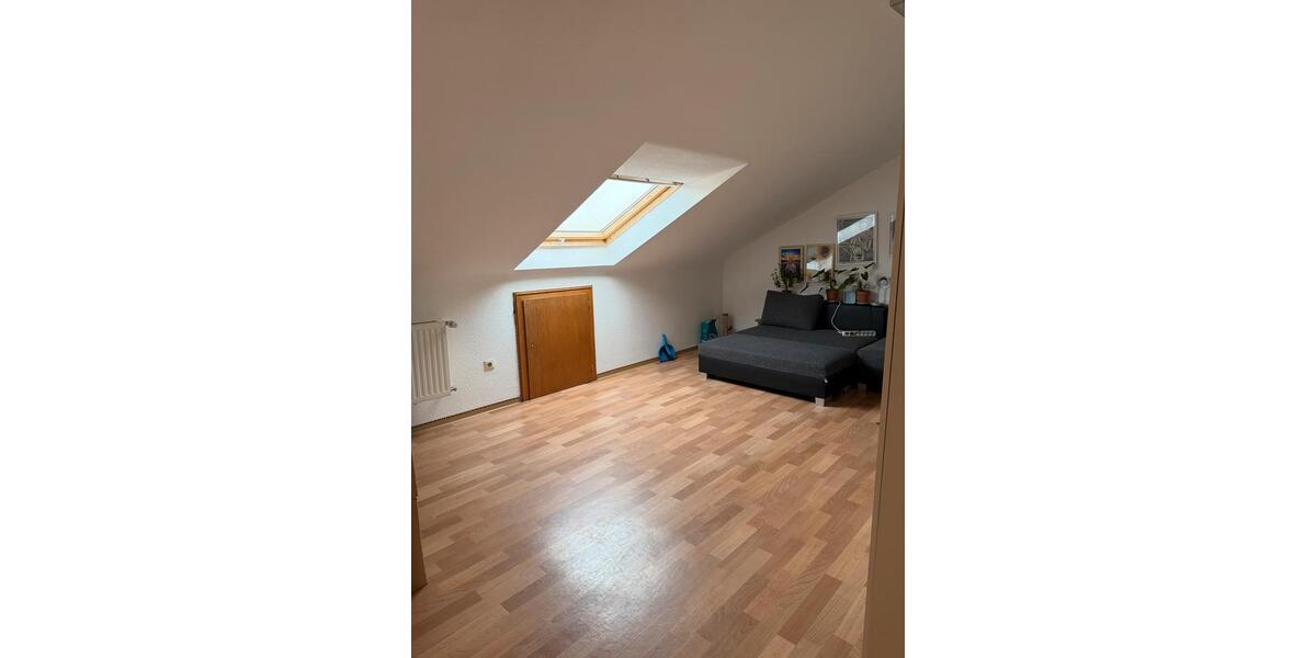 Dachgeschoßwohnung Geilenkirchen - 3 Zimmer, 51 m&sup2;, 780&euro; | Angebot:25397364