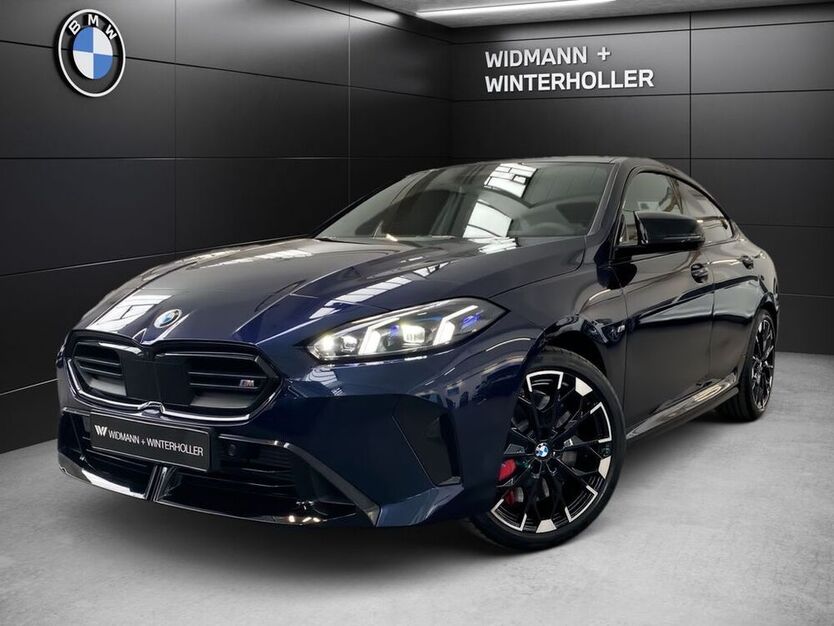 M235