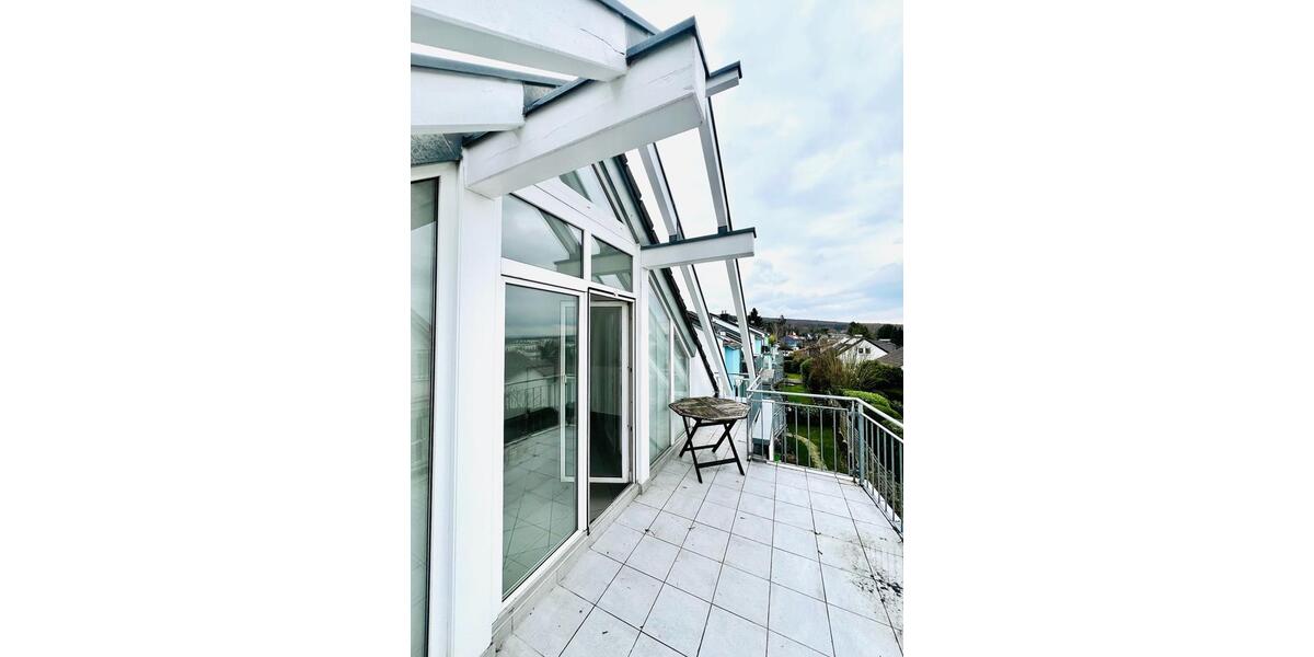 Dachgeschoßwohnung Friedrichsdorf - 2 Zimmer, 60 m&sup2;, 1.100&euro; | Angebot:25919026