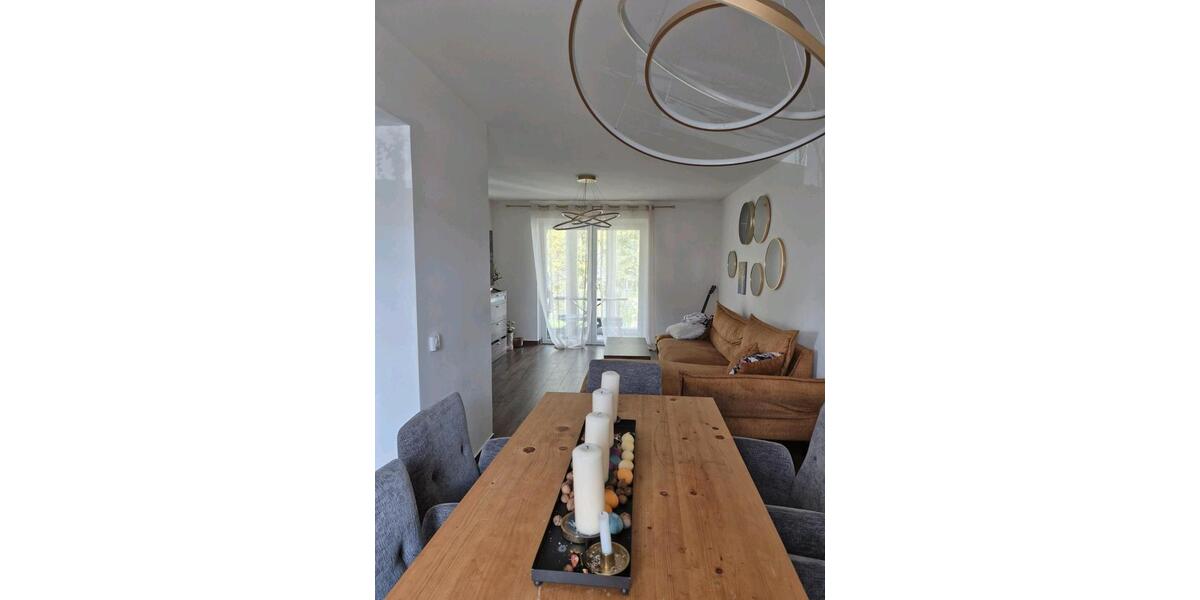 Erdgeschoßwohnung Waldbröl - 3 Zimmer, 76 m&sup2;, 330.000&euro; | Angebot:26048379