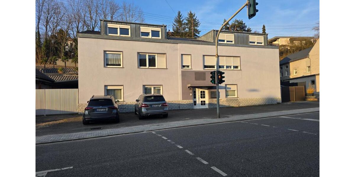 Wohnung im EG eines 5.Familienhauses mit PKW -Stellplatz 2 zimmer