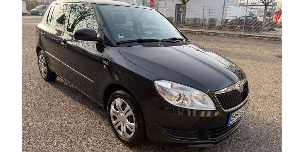 Skoda Fabia 113.722 km 5.700 &euro; Stuttgart 70176
