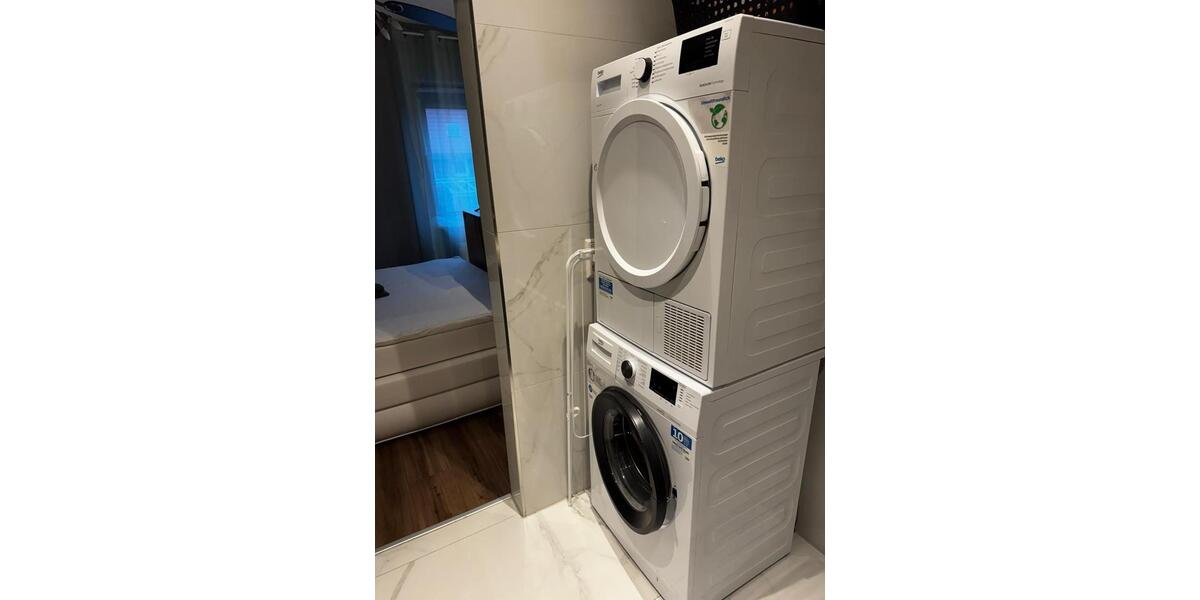 Terrassenwohnung Ludwigsburg Eglosheim - 2 Zimmer, 67 m&sup2;, 1.600&euro; | Angebot:25328148