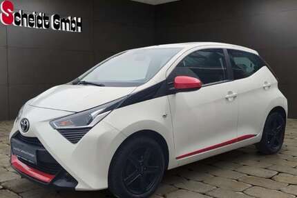 Toyota Aygo 42.605 km 8.880 &euro; Schiffweiler 66578