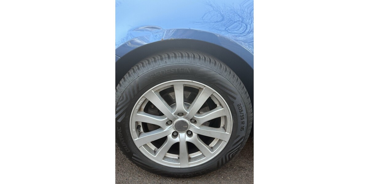 VW Golf 248.000 km 4.000 &euro; Düsseldorf 40213