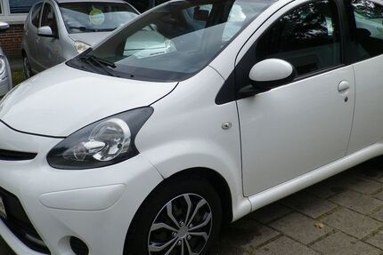 Toyota Aygo (X) 145.743 km 3.490 &euro; Buxtehude 21614