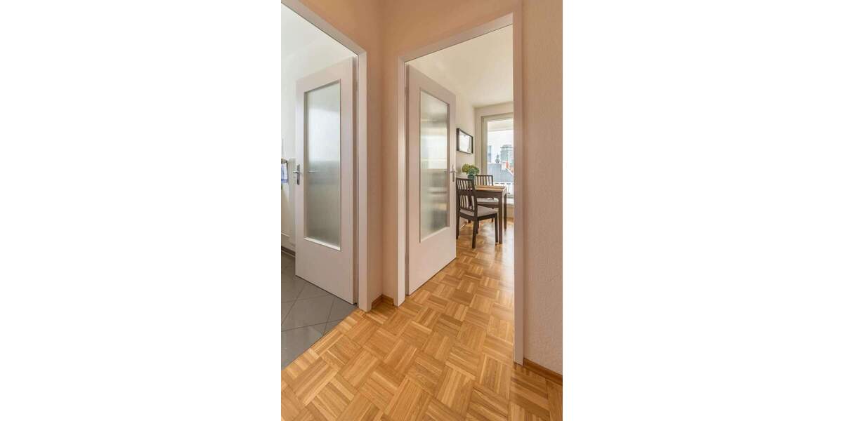 Etagenwohnung Frankfurt am Main Westend-Süd - 2 Zimmer, 45 m&sup2;, 1.820&euro; | Angebot:25458975