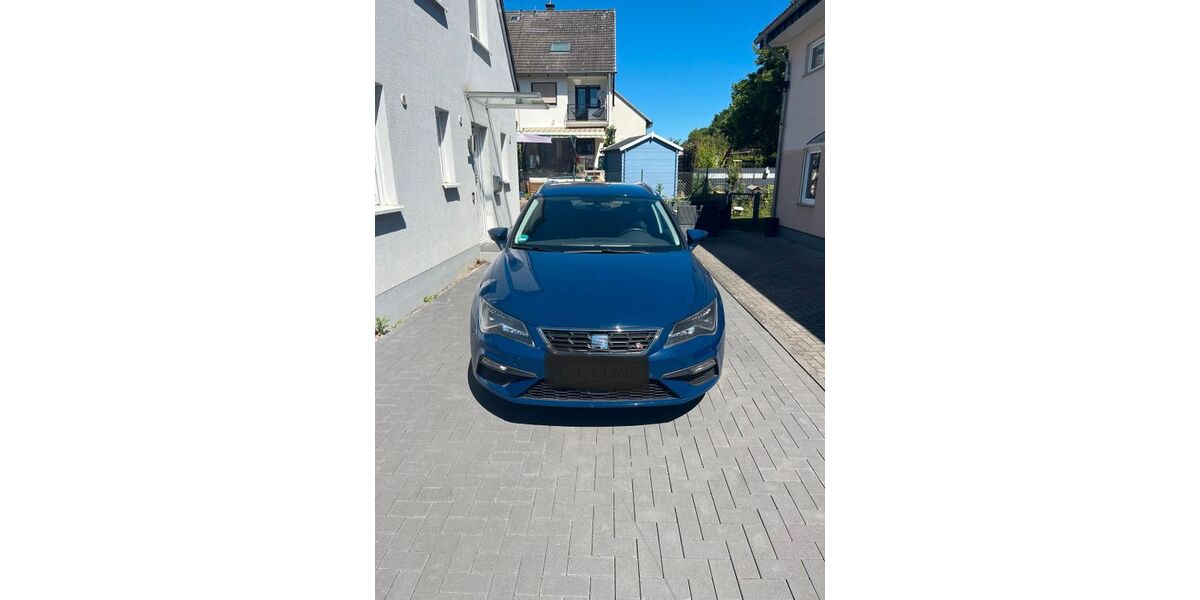 Seat Leon 58.624 km 16.500 &euro; Swisttal 53913