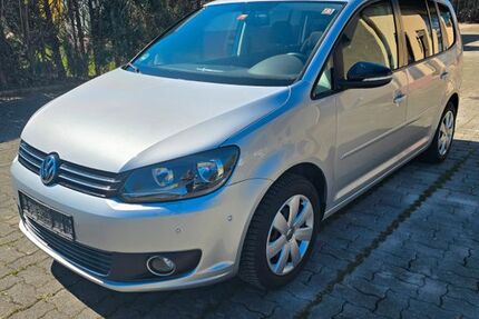 VW Touran 222.000 km 4.500 &euro; Schömberg 72355