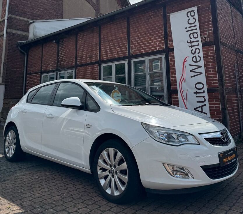 Opel Astra 67.792 km 7.699 € Porta Westfalica 32457