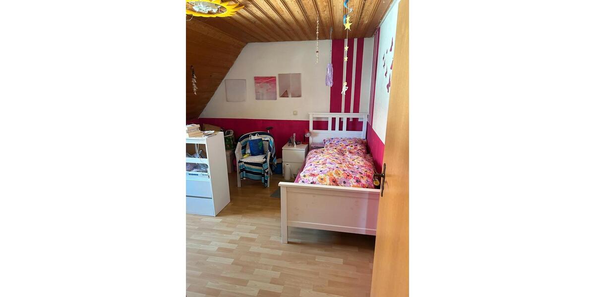 Dachgeschoßwohnung Leutkirch im Allgäu - 5 Zimmer, 97 m&sup2;, 570&euro; | Angebot:26664904
