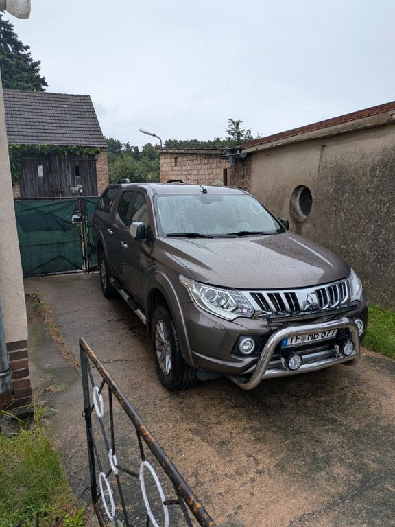 Mitsubishi L200 226.000 km 15.800 € Nuthe-Urstromtal 14947