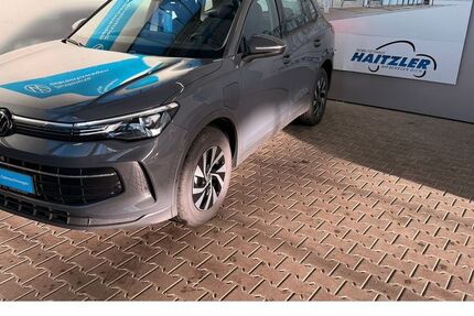 VW Tiguan 7.900 km 44.980 &euro; Gernsbach 76593