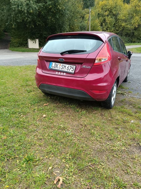 Ford Fiesta 201.000 km 1.450 € Herborn 35745