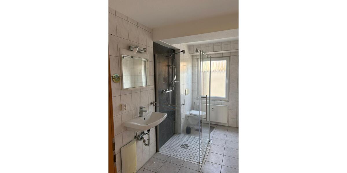 Erdgeschoßwohnung Tangermünde - 2 Zimmer, 77 m&sup2;, 676&euro; | Angebot:25271443