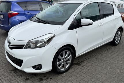 Toyota Yaris 243.000 km 4.899 &euro; Euskirchen 53879