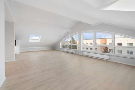 Wohnung Dresden Seidnitz - 2.5 Zimmer, 72 m&sup2;, 826&euro; | Angebot:26865212