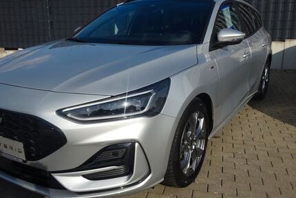 Ford Focus 17.390 km 22.990 &euro; Tauberbischofsheim 97941