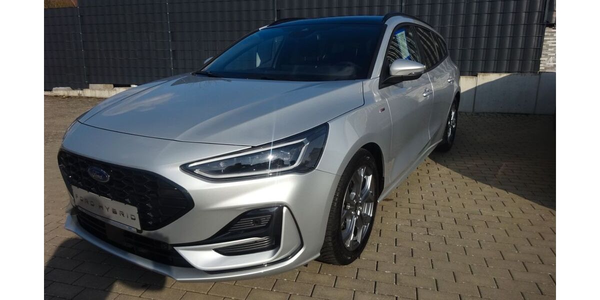 Ford Focus 17.390 km 22.990 &euro; Tauberbischofsheim 97941