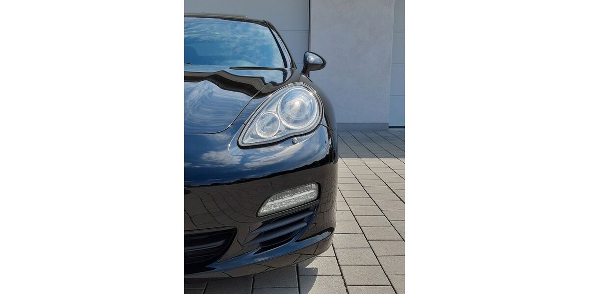 Porsche Panamera 135.122 km 29.999 € Kirchheim bei München 85551