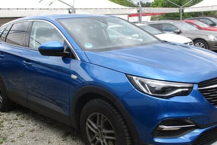 Opel Grandland (X) 123.000 km 9.890 &euro; Neuried bei München 82061