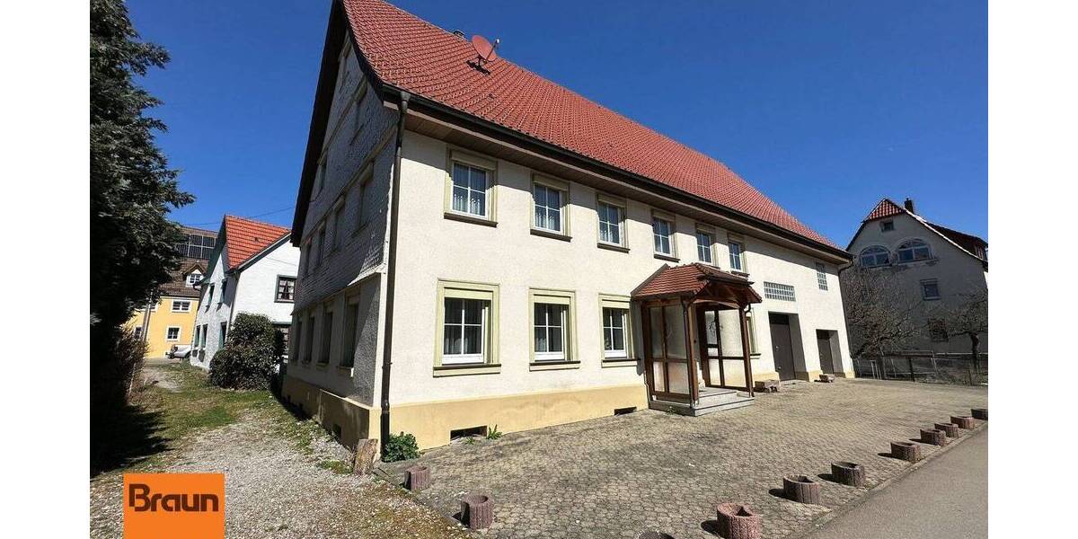 Großzügige Immobilie mit bebaubarem Gartengrundstück und vielfältigen Nutzungsmöglichkeiten 7 zimmer