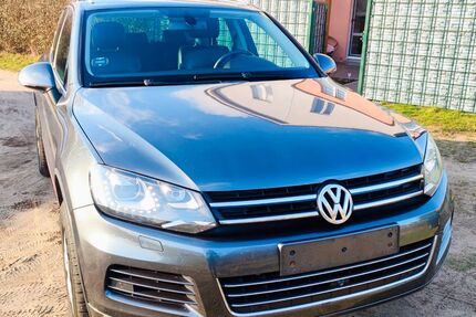 VW Touareg 241.349 km 12.500 &euro; Norderstedt 22844