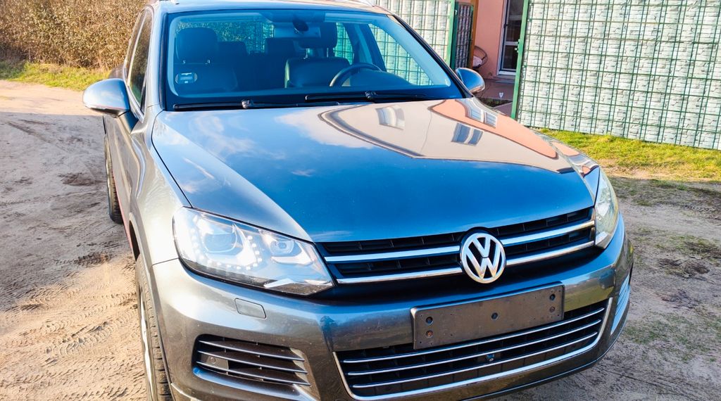 VW Touareg 241.349 km 12.500 &euro; Norderstedt 22844