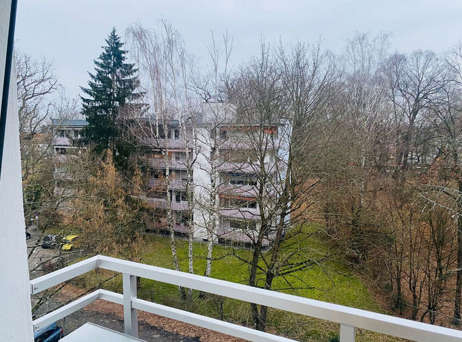 2 Zimmer Wohnung - kernsaniert - inkl. neuer Einbauküche - 1- Schwaig Bei Nürnberg Nürnberg | Angebot:24808426