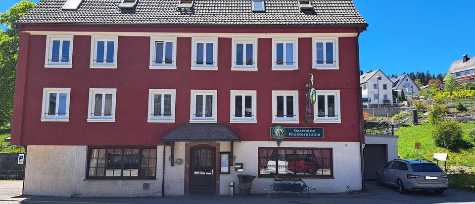 Tradition trifft Treffpunkt – das „Klosterstüble“ in Schönwald wartet auf neue Gastgeber zimmer